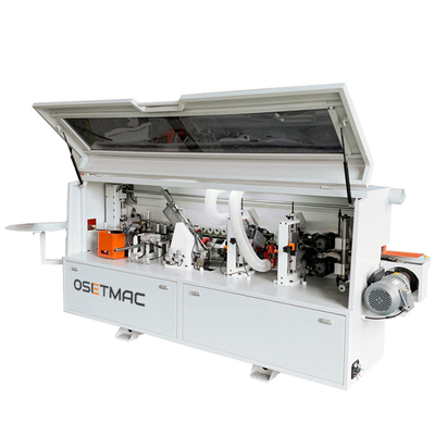 Petite machine automatique de bande de bord pour panneaux à base de bois dans les ateliers de matériaux de construction